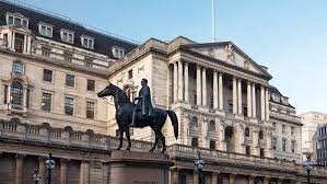 بنك إنجلترا يبقي على الفائدة عند 5% بما يتماشى مع التوقعات