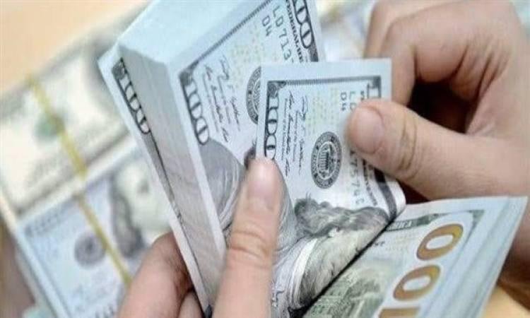 الدولار يصعد مع تحسن معنويات السوق بدعم من آمال اتفاق تجاري بين الصين وأمريكا