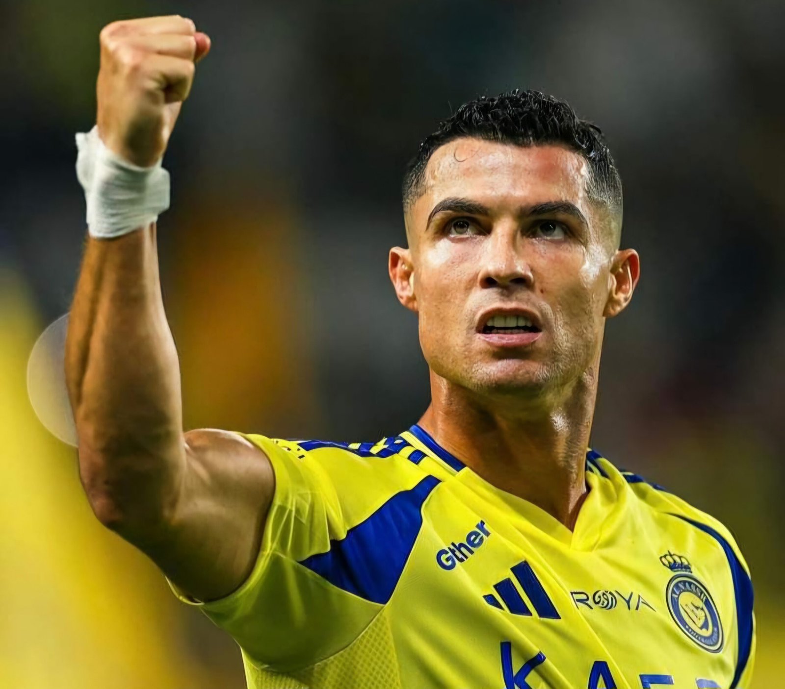 كريستيانو رونالدو يدخل التاريخ كأول لاعب كرة قدم تصل ثروته إلى 1.4 مليار دولار