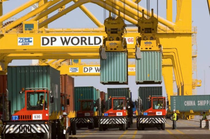 افتتاح خط نقل جديد بين موانئ دبي والبصرة لدعم مشروع طريق التنمية