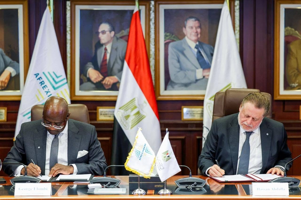 البنك المركزي وبنك التصدير الإفريقي يوقعان مذكرة تفاهم لإنشاء بنك للذهب بمصر
