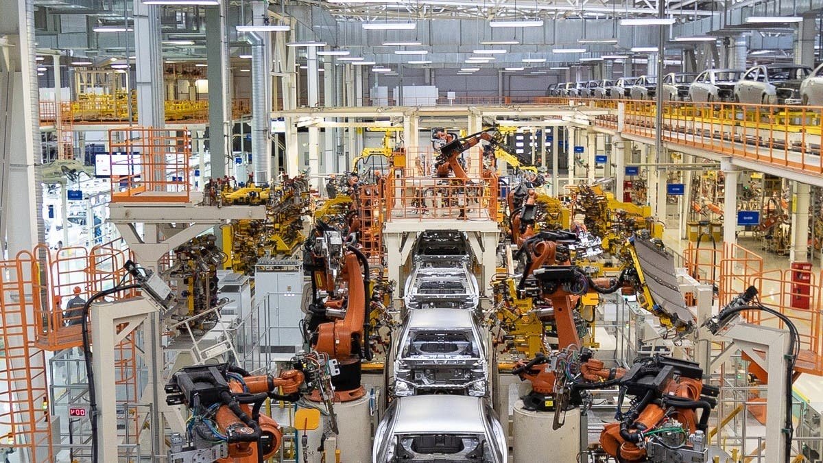 انخفاض مبيعات السيارات في أوروبا لأول مرة منذ يونيو 2025