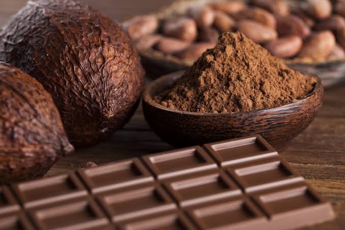 ثلاثة منافسين جدد يغيرون خريطة الكاكاو العالمية ويهددون هيمنة غانا