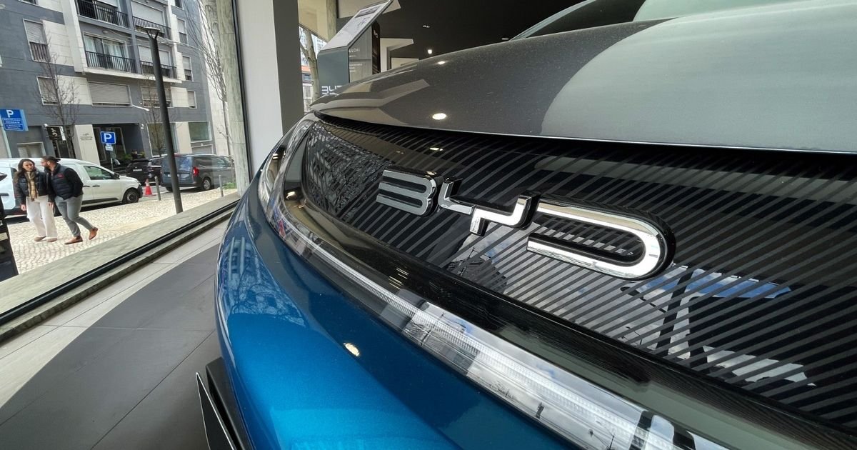 مبيعات BYD تتراجع في 2026 مع تقلص حصتها في سوق السيارات الكهربائية