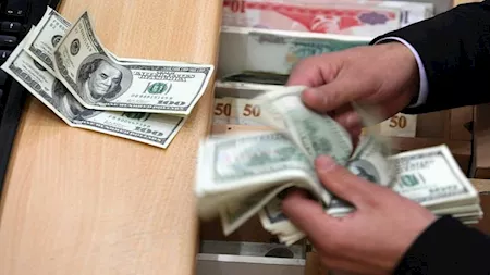 ارتفاع الدولار مع تزايد الطلب على الملاذات الآمنة وزيادة أسعار النفط