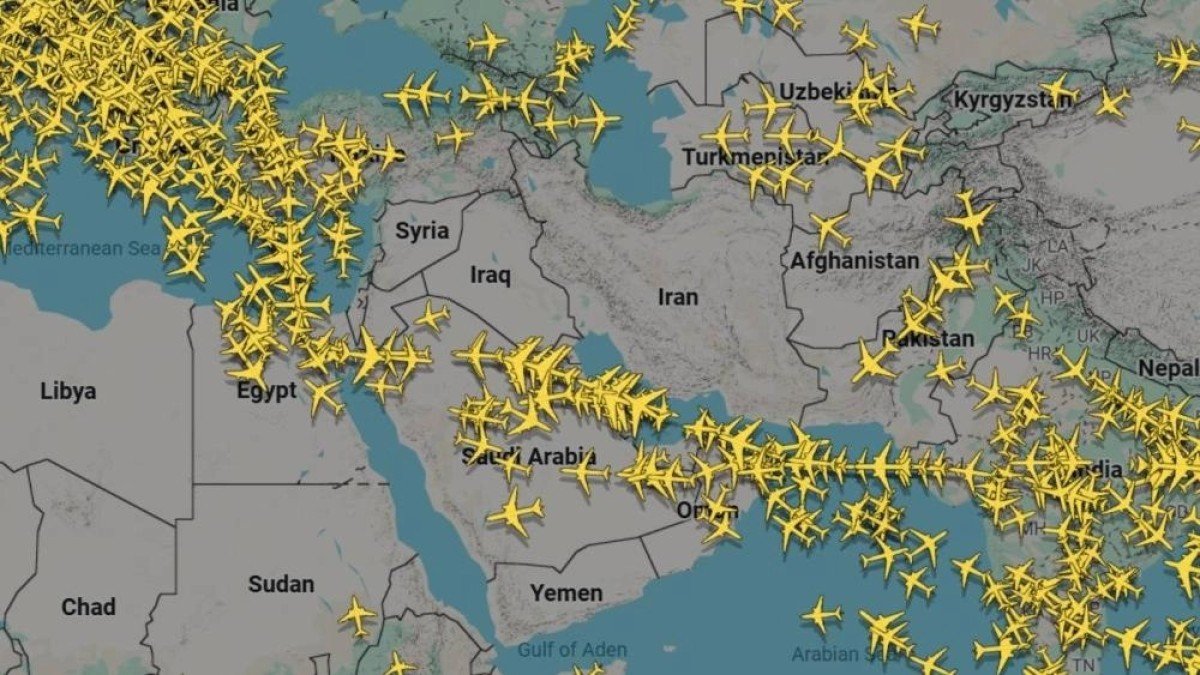 اضطرابات واسعة في حركة الطيران بالشرق الأوسط عقب الهجمات على إيران